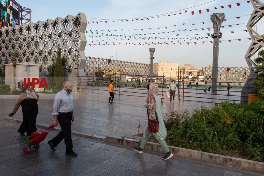   حوالی افطار در میدان امام حسین(ع)