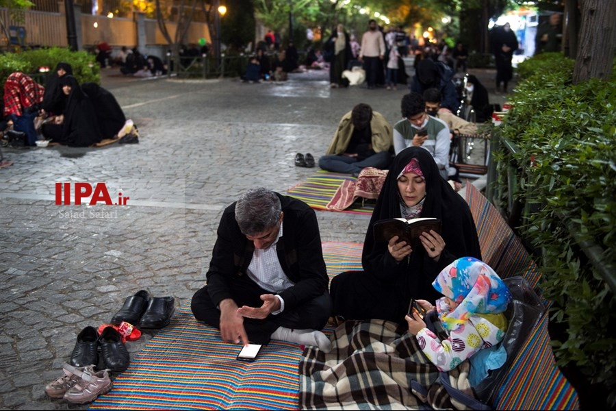  مناجات شب های ماه مبارک رمضان در مسجد ارگ تهران 