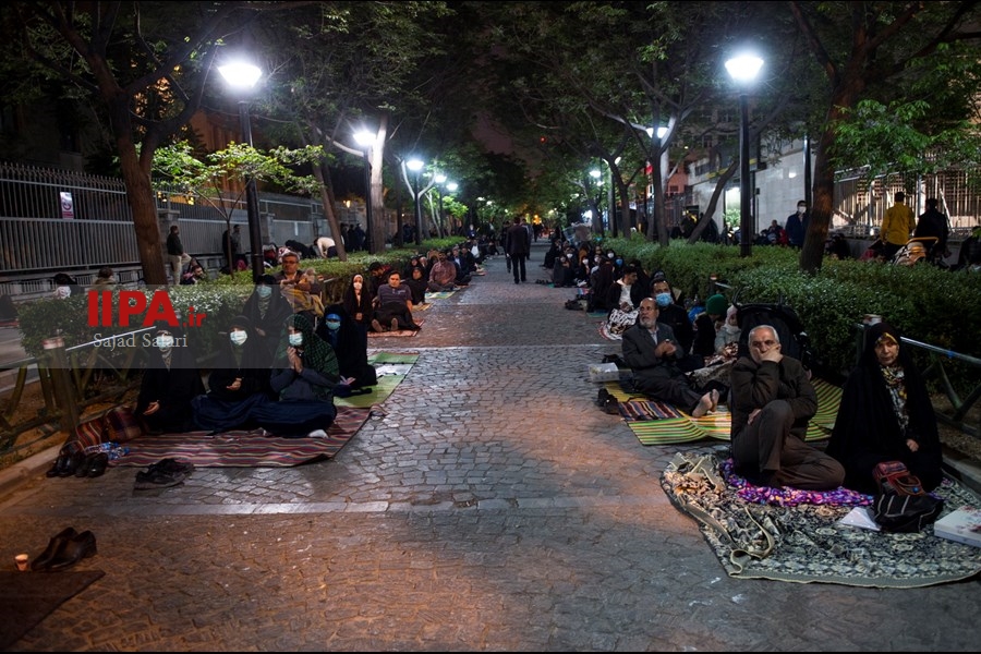   مناجات شب های ماه مبارک رمضان در مسجد ارگ تهران 