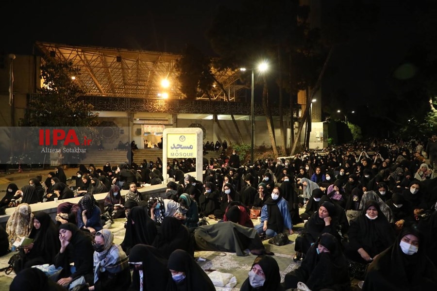   مراسم شب قدر بیست و سوم ماه رمضان،  دانشگاه تهران