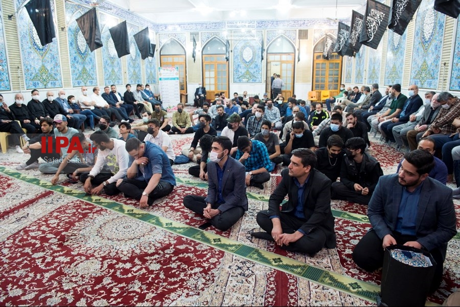   افطاری ساده در مسجد حضرت صاحب الزمان تهران
