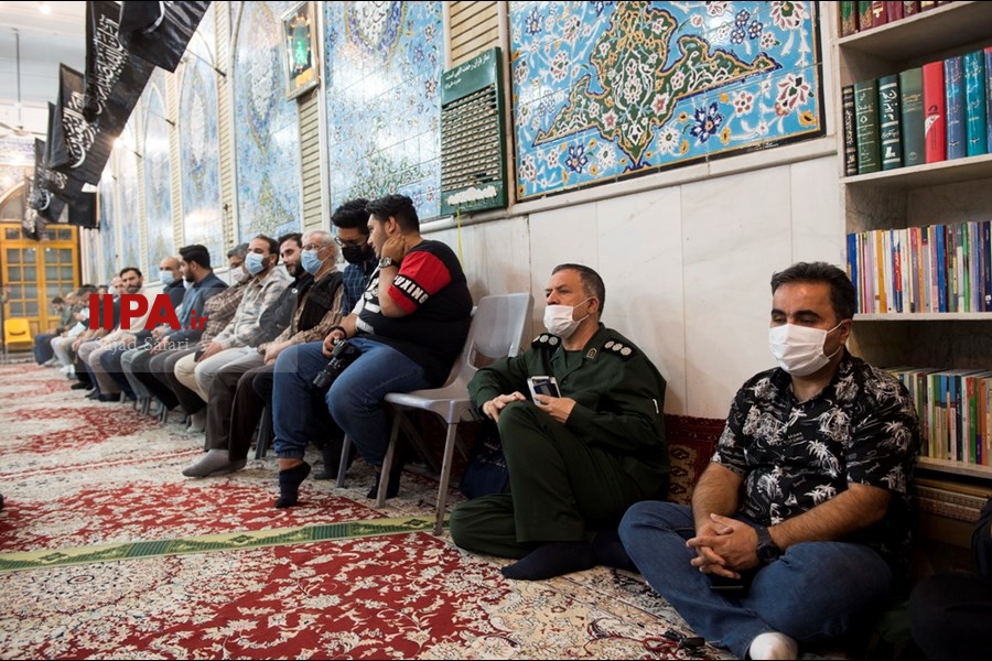   افطاری ساده در مسجد حضرت صاحب الزمان تهران