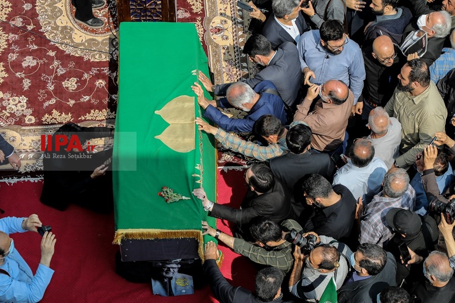   مراسم تشییع پیکر  زنده یاد نادر طالب‌زاده