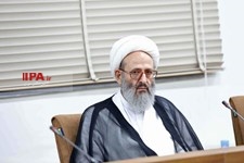   دیدار وزر ارقتصاد با اعضای شورای عالی جامعه مدرسین حوزه علمیه