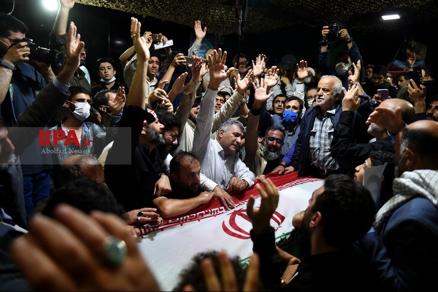    وداع با پیکر شهید صیاد خدایی