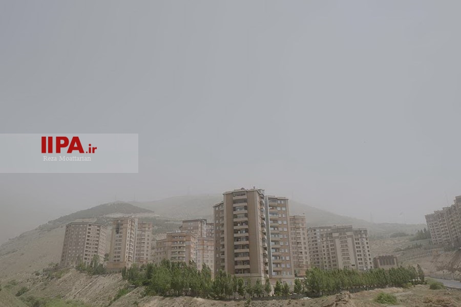   هجوم ریزگرد ها به آسمان تهران