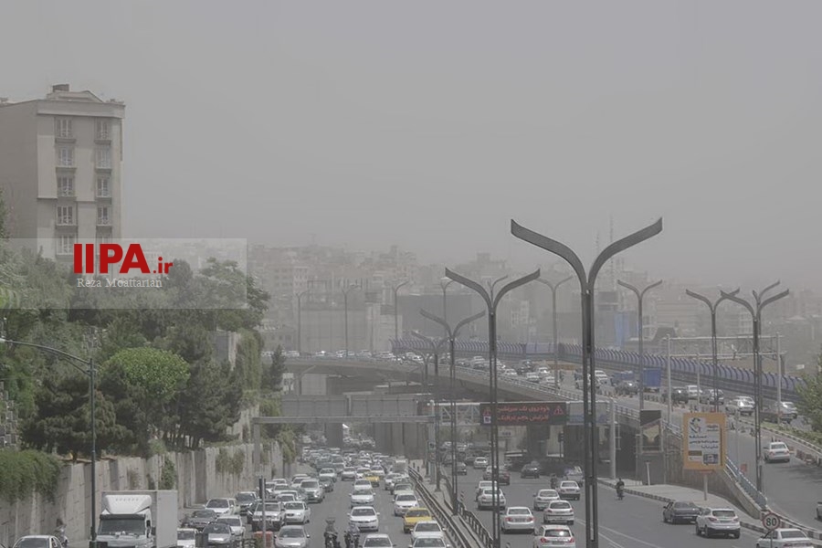   هجوم ریزگرد ها به آسمان تهران