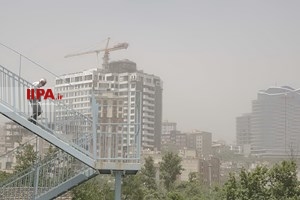 هجوم ریزگرد ها به آسمان تهران