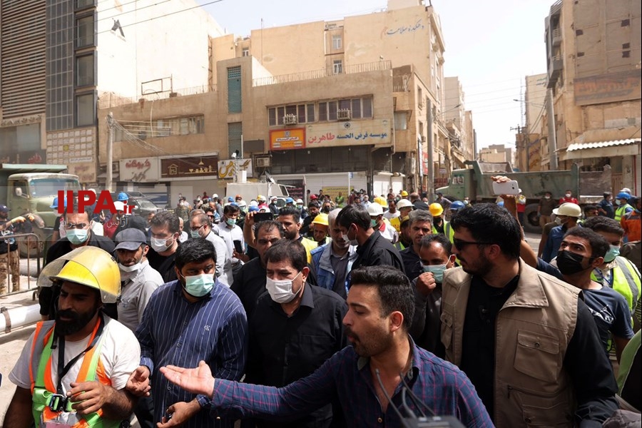   حضورمعاون اول رئیس جمهور در ساختمان مترو پل آبادان