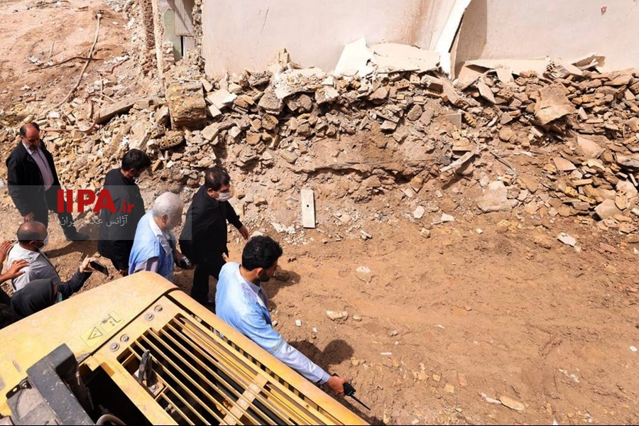   حضورمعاون اول رئیس جمهور در ساختمان مترو پل آبادان