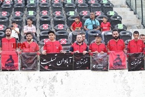 دیدار تیم های فوتبال پرسپولیس و شهر خودرو