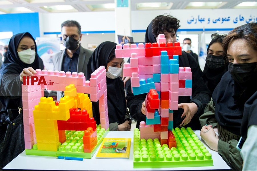   نمایشگاه رویداد ملی عصر امید