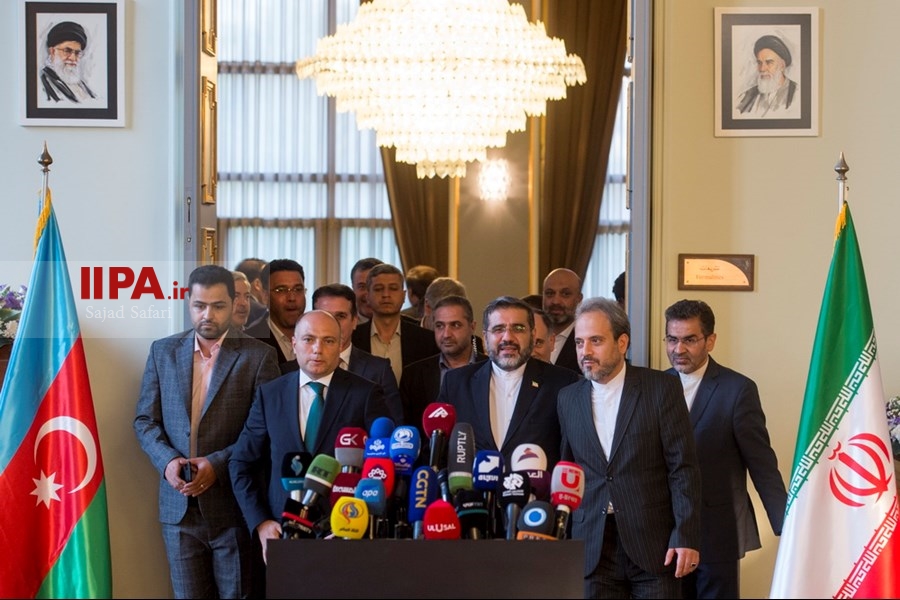   دیدار وزیر فرهنگ و ارشاد اسلامی ایران با وزیر فرهنگ جمهوری آذربایجان 