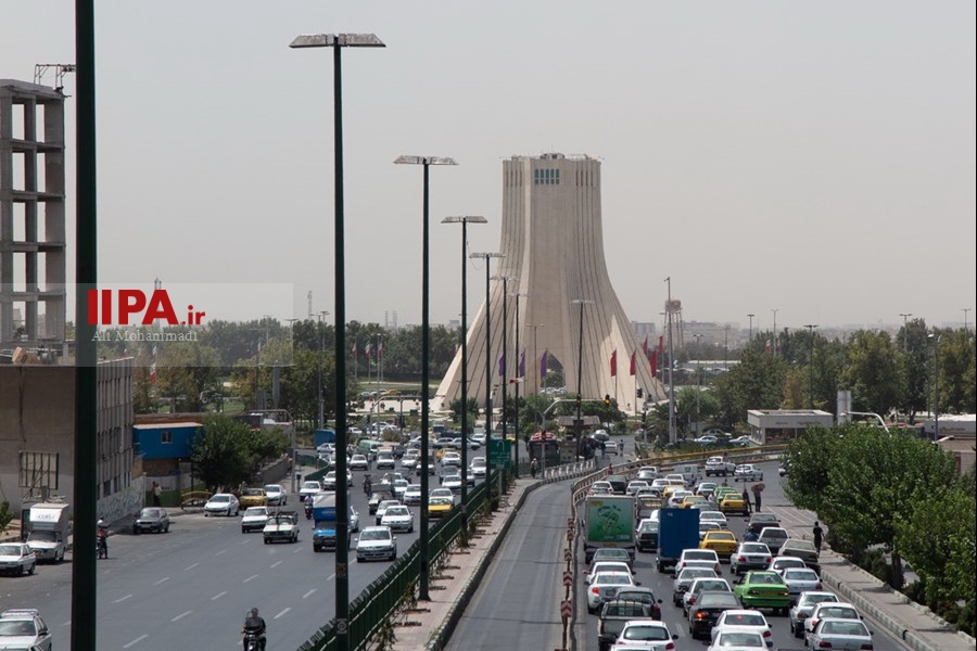   ریزگردها در آسمان تهران