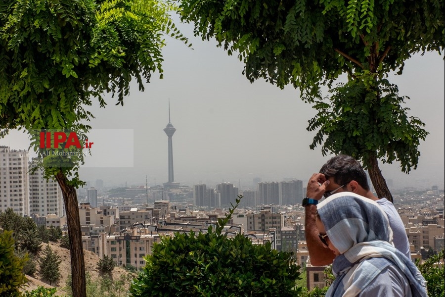   ریزگردها در آسمان تهران
