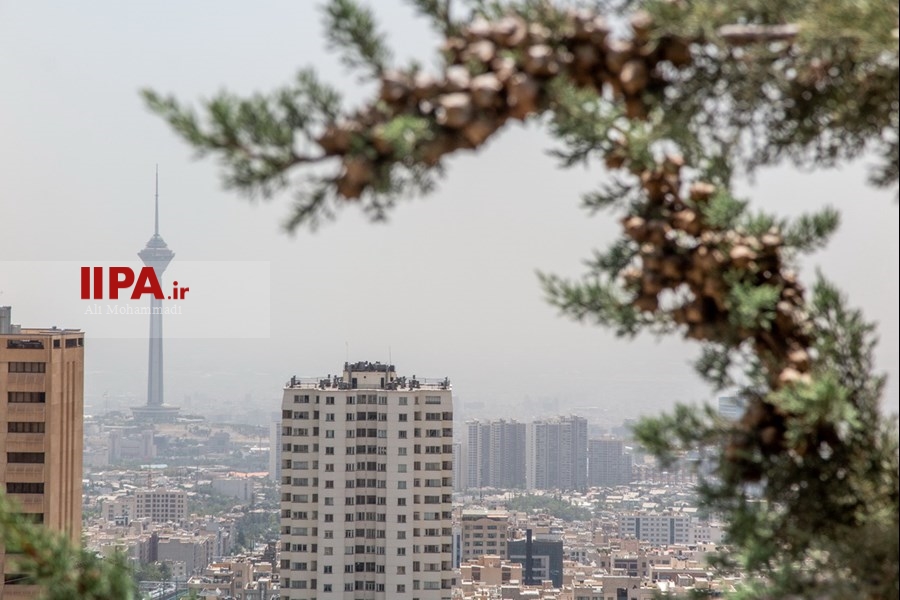   ریزگردها در آسمان تهران