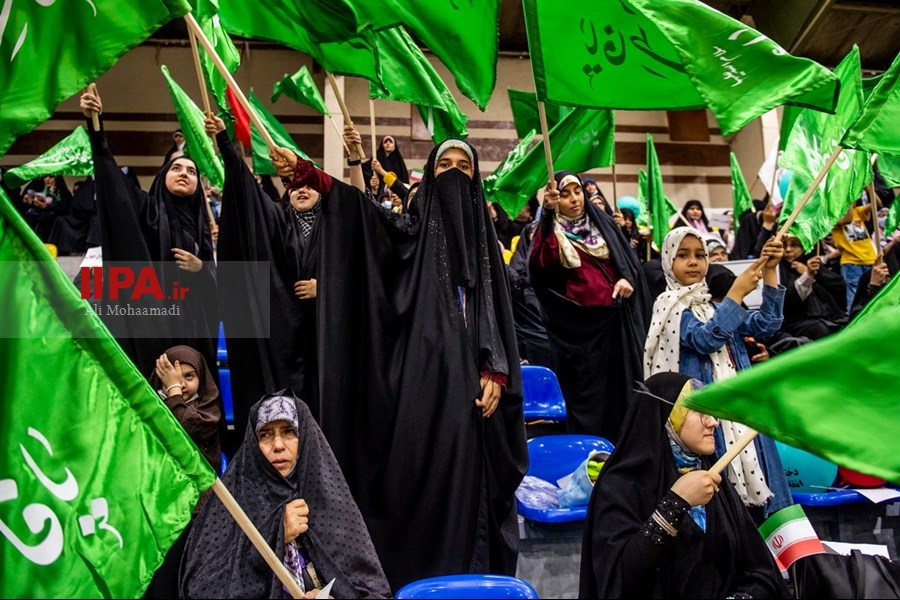   اجتماع دختران انقلاب