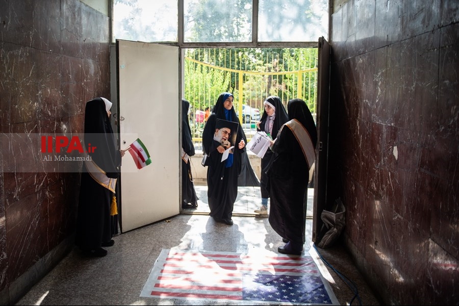   اجتماع دختران انقلاب