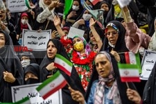   اجتماع دختران انقلاب