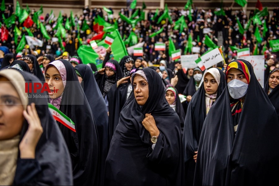   اجتماع دختران انقلاب