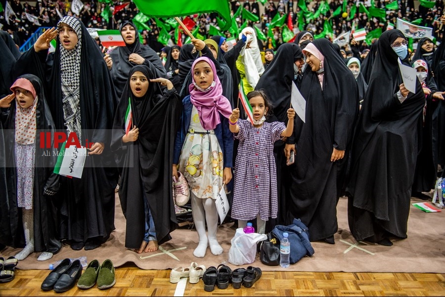   اجتماع دختران انقلاب