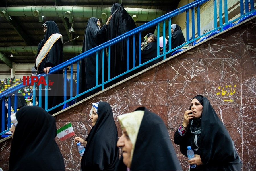   اجتماع دختران انقلاب
