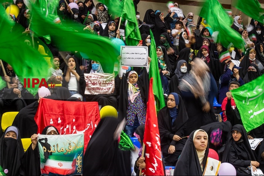   اجتماع دختران انقلاب
