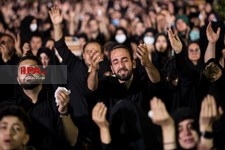   عزاداری مردم تهران در شب تاسوعا حسینی 