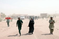   حضور آیت‌الله رئیسی در جمع مردم روستاهای «تنگ شاه عنبرآباد» و «کروچان جازموریان»