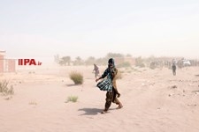   حضور آیت‌الله رئیسی در جمع مردم روستاهای «تنگ شاه عنبرآباد» و «کروچان جازموریان»