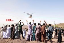   حضور آیت‌الله رئیسی در جمع مردم روستاهای «تنگ شاه عنبرآباد» و «کروچان جازموریان»