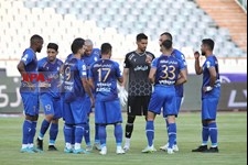   دیدار تیم های استقلال تهران و سپاهان اصفهان