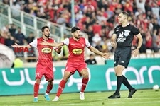   دیدار تیم‌های پرسپولیس و فولاد خوزستان