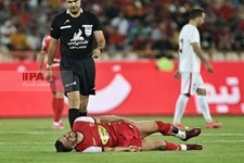   دیدار تیم‌های پرسپولیس و فولاد خوزستان