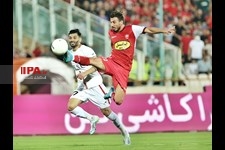   دیدار تیم‌های پرسپولیس و فولاد خوزستان