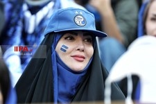   دیدار تیم های استقلال تهران و مس کرمان 