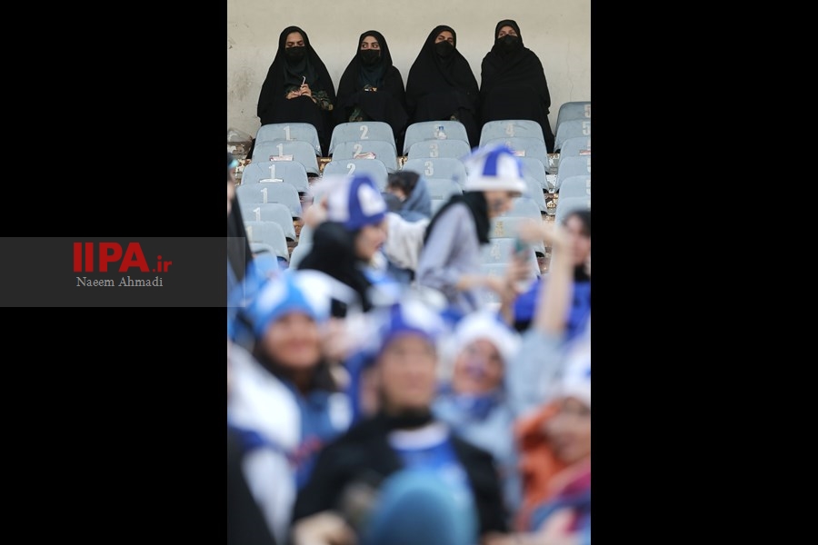   دیدار تیم های استقلال تهران و مس کرمان 