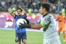   دیدار تیم های استقلال تهران و مس کرمان 