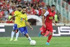   دیدار تیم‌های پرسپولیس و صنعت نفت آبادان