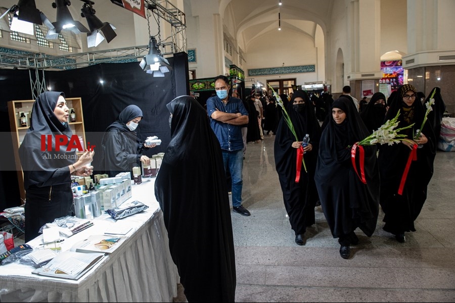   نمایشگاه کالای فرهنگی خانواده و ملزومات اربعین