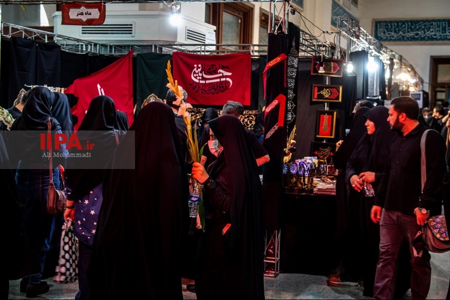   نمایشگاه کالای فرهنگی خانواده و ملزومات اربعین