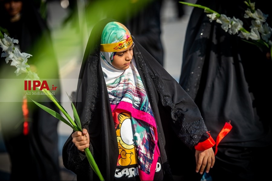   آیین بدرقه خادمان و زائران راهپیمایی اربعین