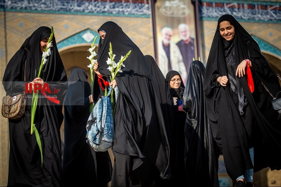   آیین بدرقه خادمان و زائران راهپیمایی اربعین
