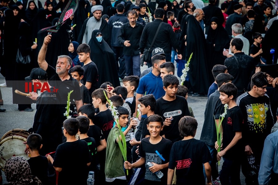   آیین بدرقه خادمان و زائران راهپیمایی اربعین