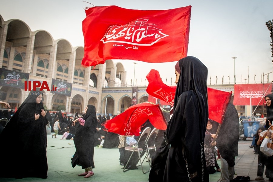   آیین بدرقه خادمان و زائران راهپیمایی اربعین