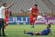   دیدار تیم‌های پرسپولیس و هوادار