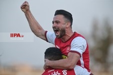   دیدار تیم‌های پرسپولیس و هوادار
