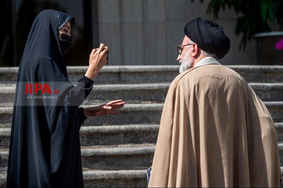   حاشیه جلسه هیات دولت 