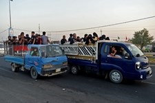   پیاده روی اربعین حسینی از نجف به سوی کربلا