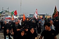   پیاده روی اربعین حسینی از نجف به سوی کربلا